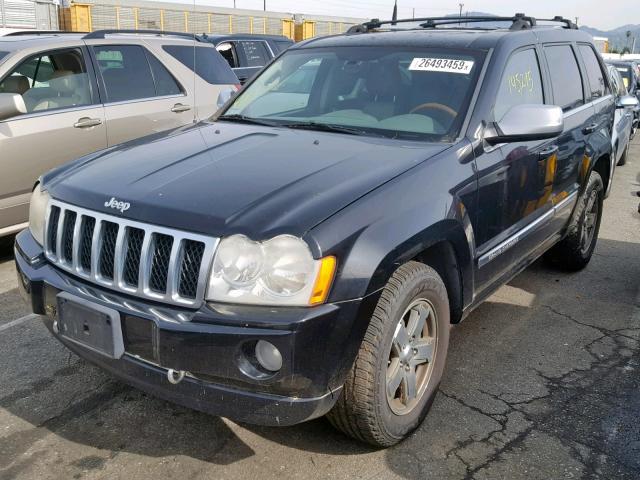 1J8HS68206C218316 - 2006 JEEP GRAND CHER BLACK photo 2