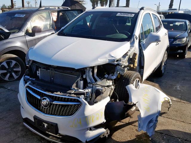 KL4CJASBXJB595275 - 2018 BUICK ENCORE PRE WHITE photo 2