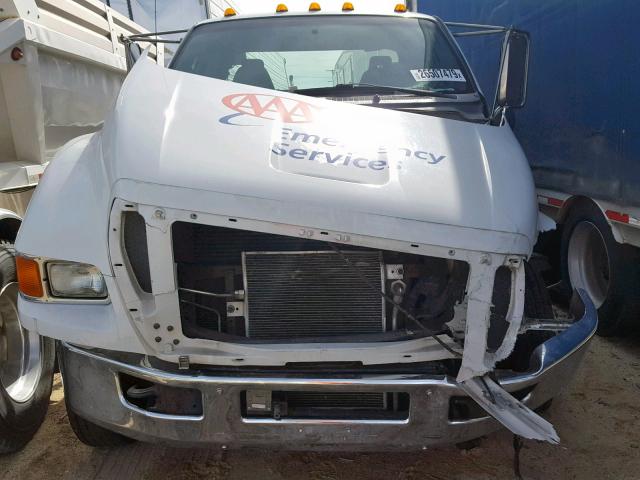 3FRWX6FC2BV433830 - 2011 FORD F650 SUPER WHITE photo 7