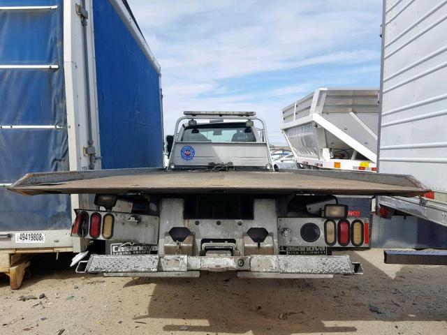 3FRWX6FC2BV433830 - 2011 FORD F650 SUPER WHITE photo 9