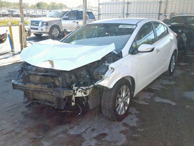 KNAFX4A86E5159324 - 2014 KIA FORTE EX WHITE photo 2