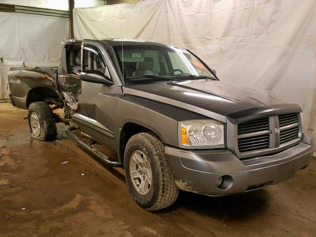 1D7HW48K66S637850 - 2006 DODGE DAKOTA QUA GRAY photo 1