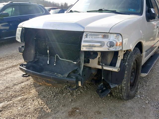 5LMFU28548LJ16248 - 2008 LINCOLN NAVIGATOR Ақ фото 9