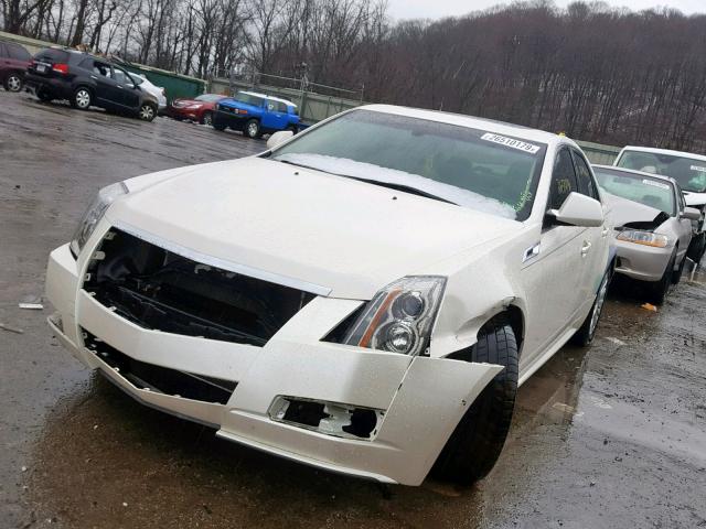 1G6DG5E50C0110830 - 2012 CADILLAC CTS LUXURY WHITE photo 2