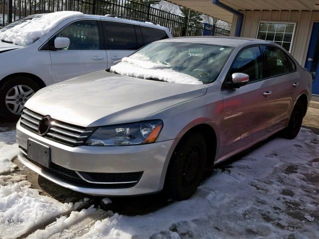 1VWAH7A34CC104666 - 2012 VOLKSWAGEN PASSAT S SILVER photo 2