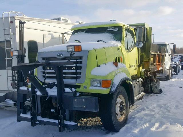 2FZAAZAN93AL05699 - 2003 STERLING TRUCK L 9500 YELLOW photo 2