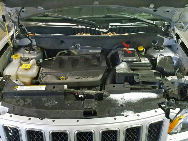 1J4NT1FB7BD264365 - 2011 JEEP COMPASS SP Күміс фото 7