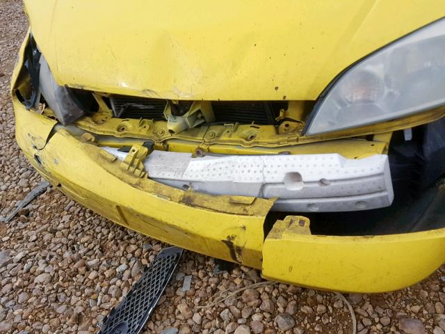 3FAFP31N55R115661 - 2005 FORD FOCUS ZX3 YELLOW photo 9