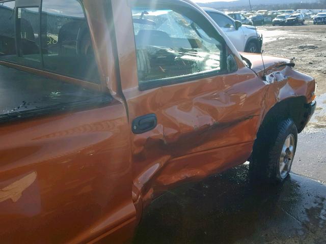 1B7GG26X8YS647577 - 2000 DODGE DAKOTA ORANGE photo 9