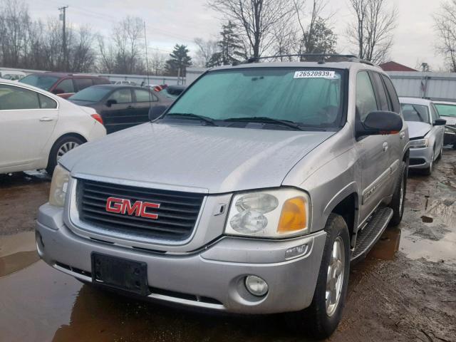 1GKDT13S852105669 - 2005 GMC ENVOY SILVER photo 2