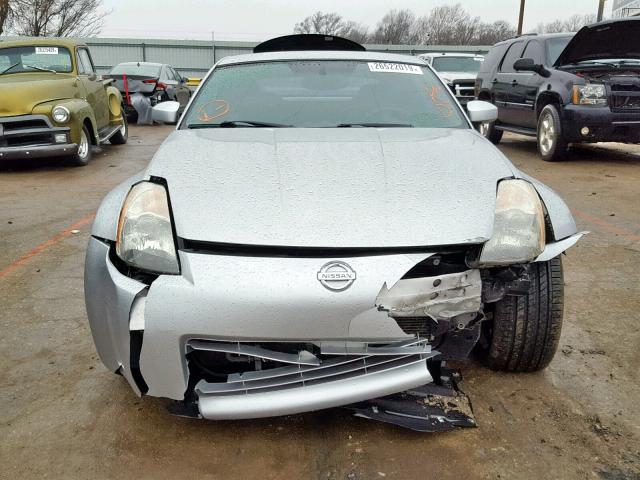 JN1AZ34E44T050103 - 2004 NISSAN 350Z COUPE SILVER photo 9