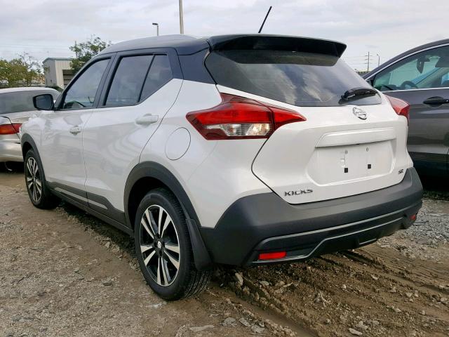 3N1CP5CU5JL537698 - 2018 NISSAN KICKS S WHITE photo 3