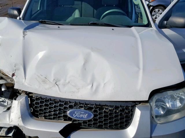 1FMCU96H05KD42672 - 2005 FORD ESCAPE HEV WHITE photo 7