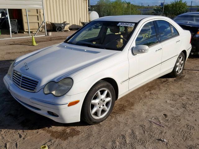 WDBRF64J33F359290 - 2003 MERCEDES-BENZ C 320 WHITE photo 2