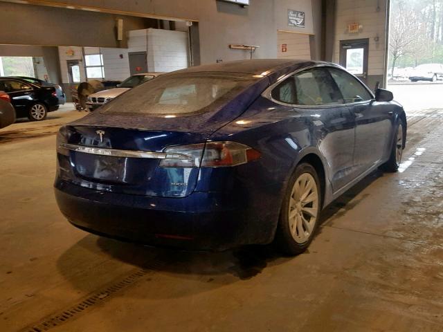 5YJSA1E27JF245970 - 2018 TESLA MODEL S أزرق صورة 4