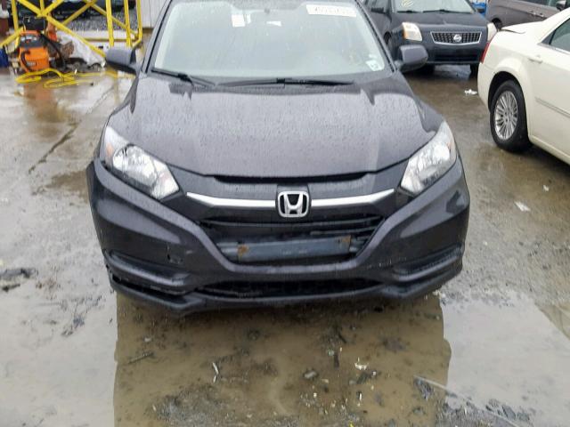 3CZRU6H36HG706498 - 2017 HONDA HR-V LX BLACK photo 9