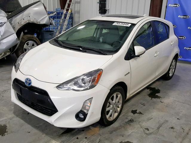 JTDKDTB35F1107795 - 2015 TOYOTA PRIUS C WHITE photo 2