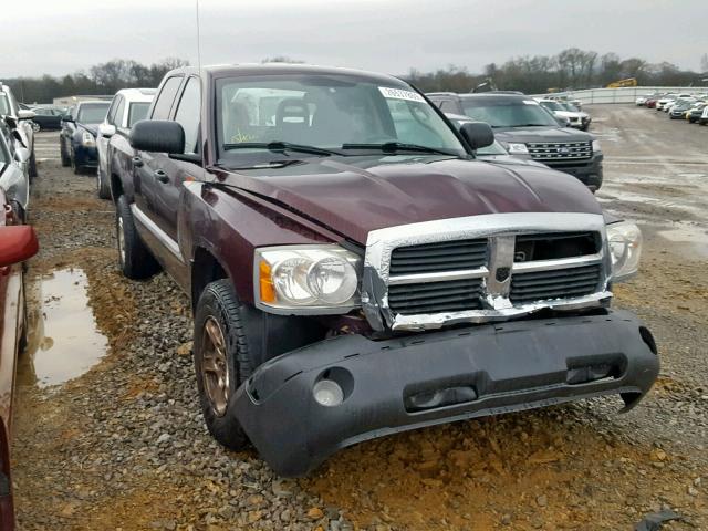 1D7HW48N35S331665 - 2005 DODGE DAKOTA QUA MAROON photo 1