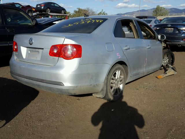 3VWCT81KX6M852880 - 2006 VOLKSWAGEN JETTA TDI SILVER photo 4