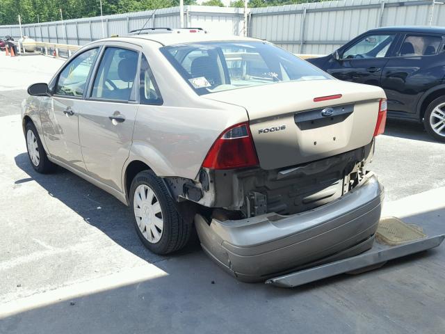 1FAFP34NX7W302793 - 2007 FORD FOCUS ZX4 TAN photo 3