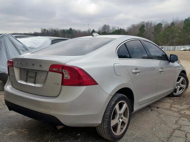 YV1622FSXC2116754 - 2012 VOLVO S60 T5 SILVER photo 4