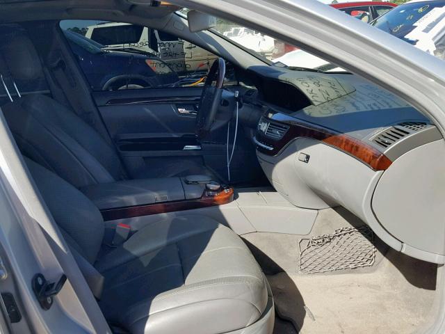 WDDNG71XX7A126138 - 2007 MERCEDES-BENZ S 550 GRAY photo 5