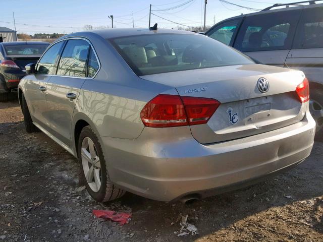 1VWBP7A3XDC125093 - 2013 VOLKSWAGEN PASSAT SE GRAY photo 3