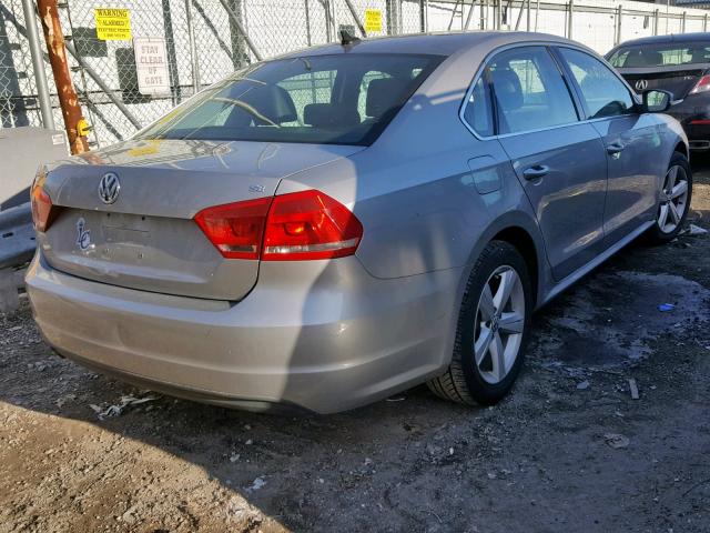 1VWBP7A3XDC125093 - 2013 VOLKSWAGEN PASSAT SE GRAY photo 4