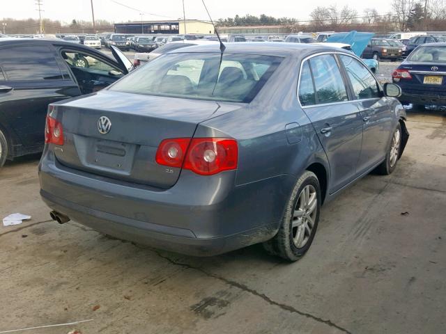 3VWEF71K67M151121 - 2007 VOLKSWAGEN JETTA WOLF GRAY photo 4