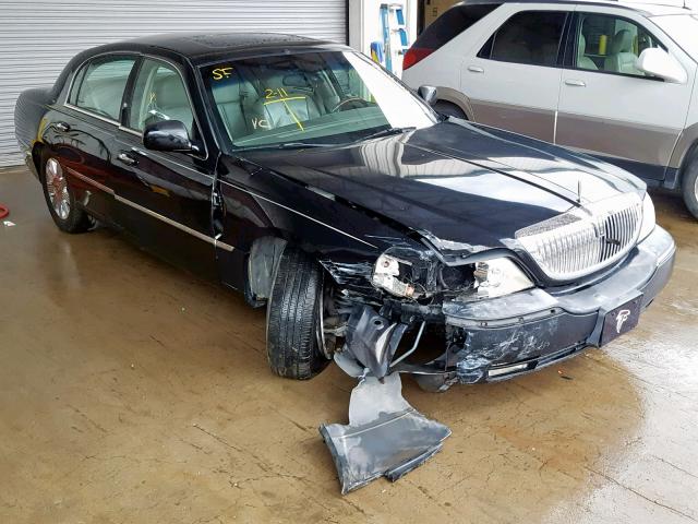 1LNHM83W23Y607718 - 2003 LINCOLN TOWN CAR C BLACK photo 1