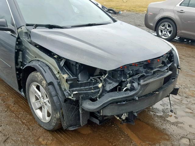 1G11B5SA4DF217175 - 2013 CHEVROLET MALIBU LS RED photo 9