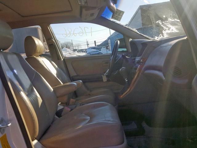 JT6GF10U7Y0068160 - 2000 LEXUS RX 300 CREAM photo 5