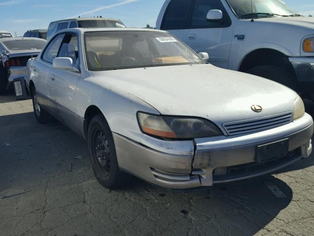 JT8BF12G2T0145017 - 1996 LEXUS ES 300 WHITE photo 1