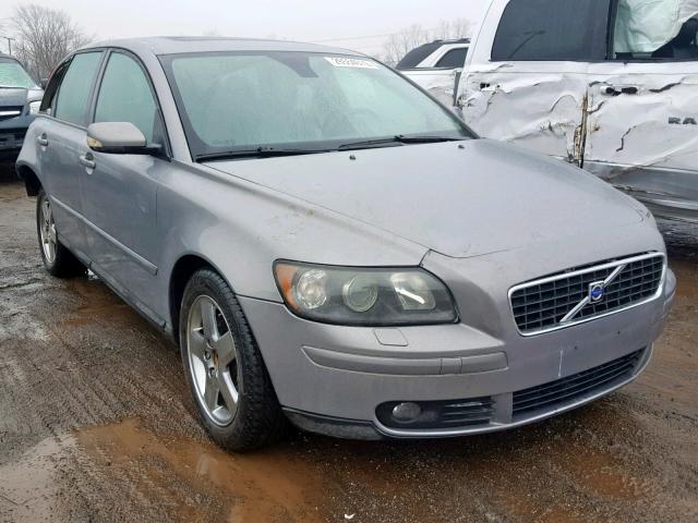 YV1MJ682662170782 - 2006 VOLVO V50 T5 SILVER photo 1