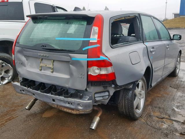 YV1MJ682662170782 - 2006 VOLVO V50 T5 SILVER photo 4