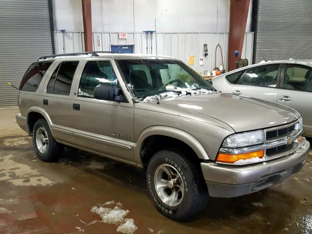 1GNCS13W32K122489 - 2002 CHEVROLET BLAZER GOLD photo 1