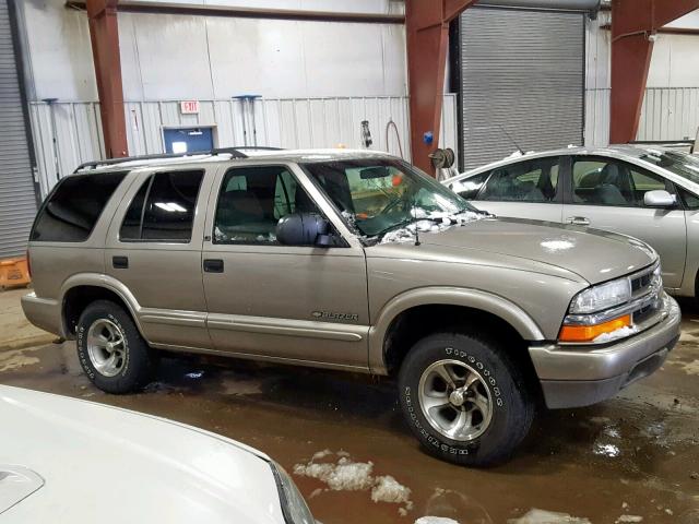 1GNCS13W32K122489 - 2002 CHEVROLET BLAZER GOLD photo 9