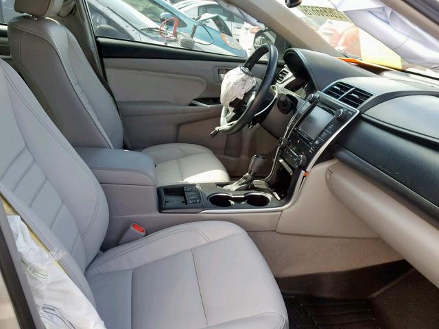 4T1BD1FK5FU172999 - 2015 TOYOTA CAMRY HYBR SILVER photo 5