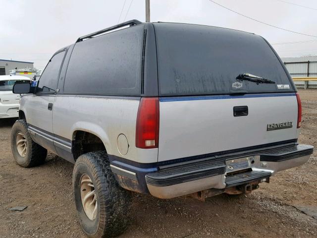 1GNEK18K3PJ345207 - 1993 CHEVROLET BLAZER K15 BLUE photo 3