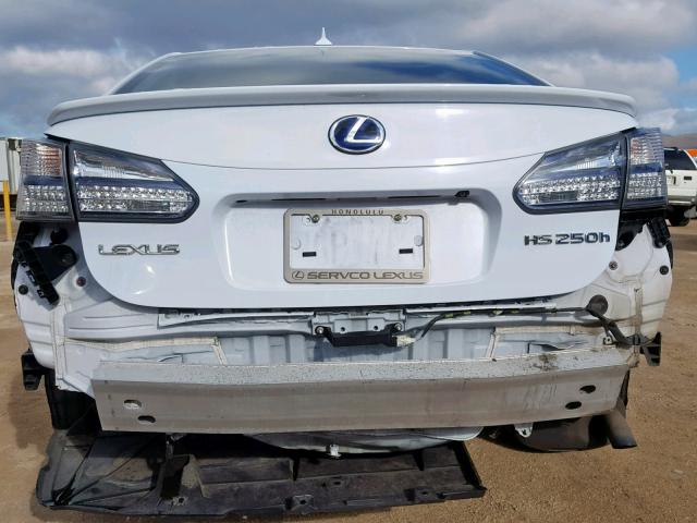 JTHBB1BA7A2006929 - 2010 LEXUS HS 250H WHITE photo 9