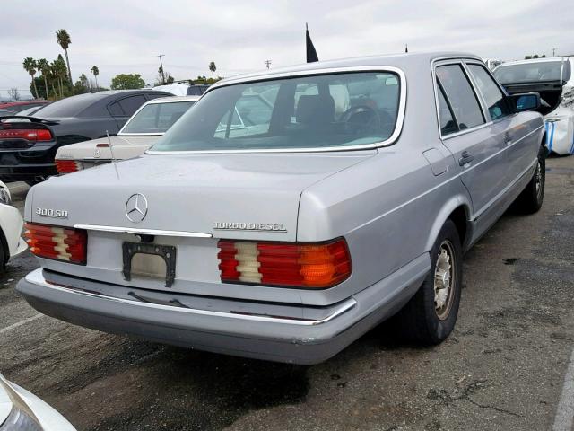 WDBCB20A5BB004420 - 1981 MERCEDES-BENZ 300 SD SILVER photo 4