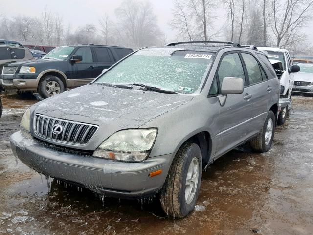 JTJHF10U520277804 - 2002 LEXUS RX 300 SILVER photo 2