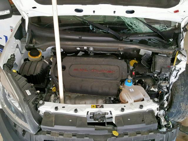 ZFBERFAT4G6B74142 - 2016 RAM PROMASTER 白色 照片 7