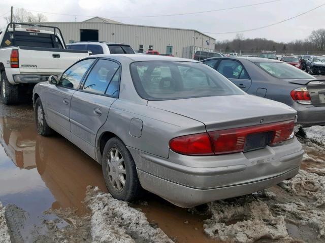 2G4WF5212W1604878 - 1998 BUICK REGAL GS SILVER photo 3