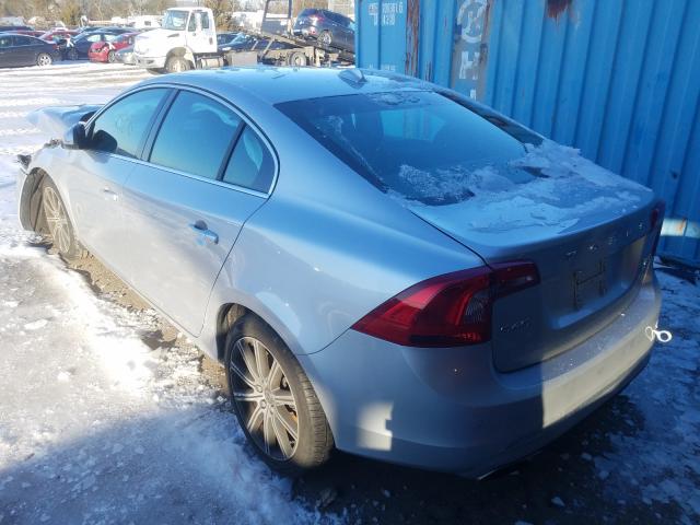 LYV402TM1HB153402 - 2017 VOLVO S60 PLATINUM  photo 3