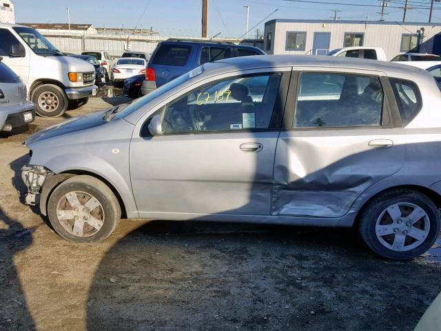 KL1TD66688B024411 - 2008 CHEVROLET AVEO BASE ვერცხლისფერი ფოტო 9