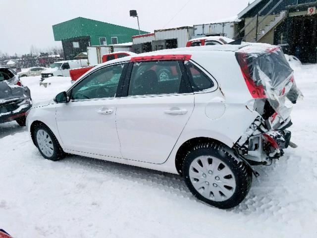 KMHH35LE1JU006104 - 2018 HYUNDAI ELANTRA GT WHITE photo 3