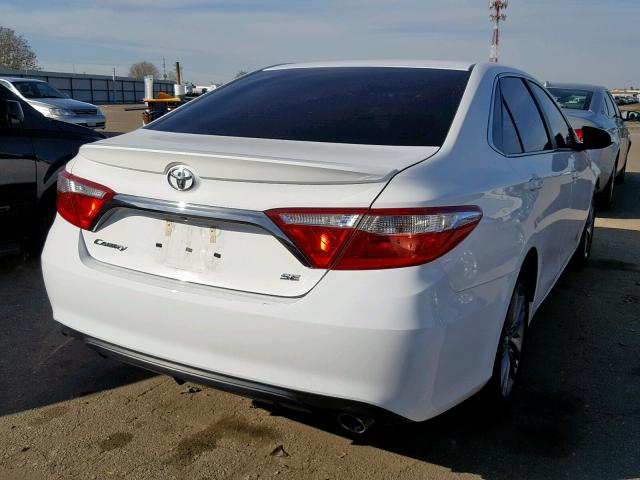 4T1BF1FK8GU593370 - 2016 TOYOTA CAMRY LE WHITE photo 4