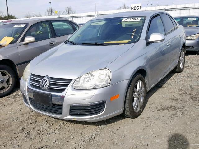 3VWHG71K07M011494 - 2007 VOLKSWAGEN JETTA 2.5 SILVER photo 2