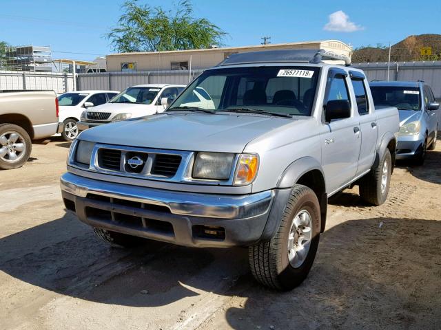 1N6ED27T1YC392046 - 2000 NISSAN FRONTIER C SILVER photo 2